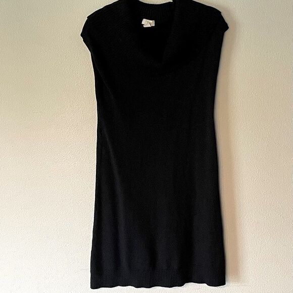 YVOS Slouch Neck, Sleeveless Fitted Sweater Dress. Size Small. - Picture 1 of 5